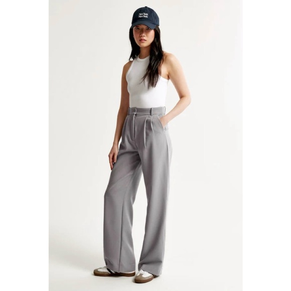 Abercrombie & Fitch Pants - Abercrombie & Fitch | Gray Tailored Wide-Leg Pants ~ US 12 Short